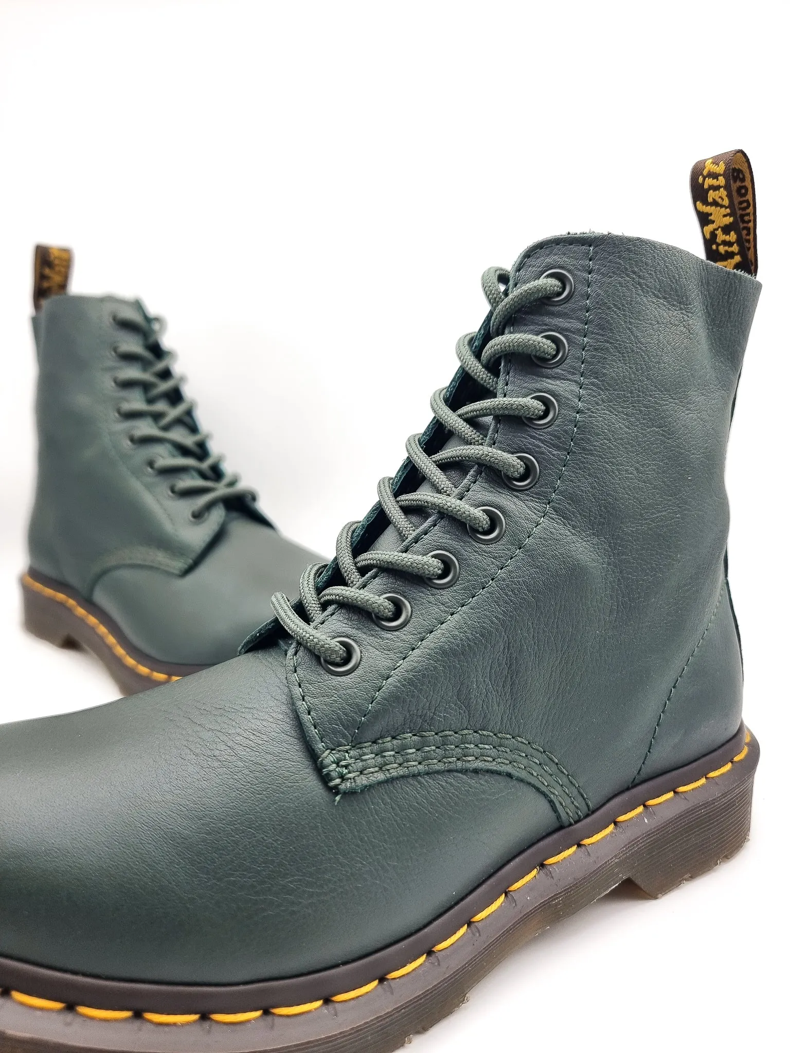 DR. MARTENS PASCAL GREEN