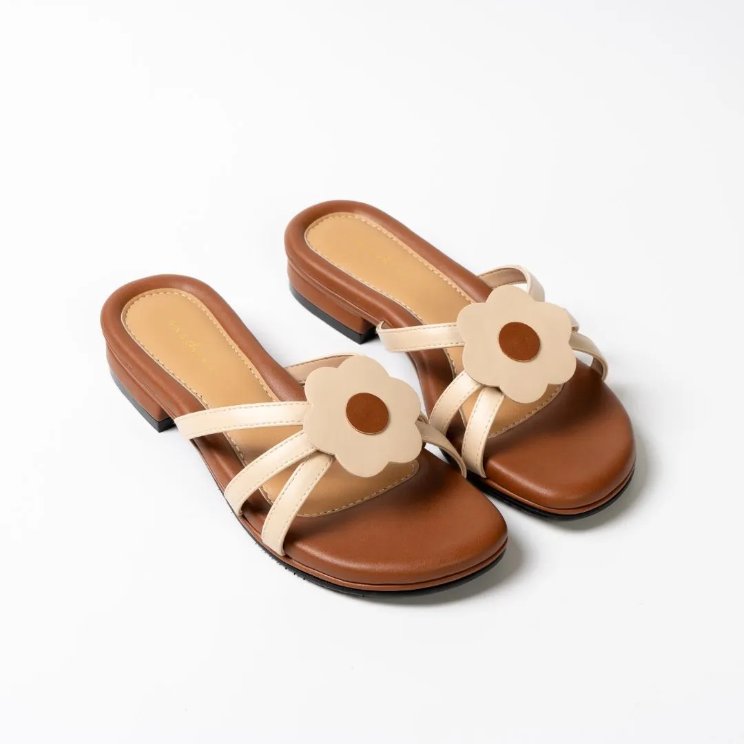 Dream in Hana Beige Flats