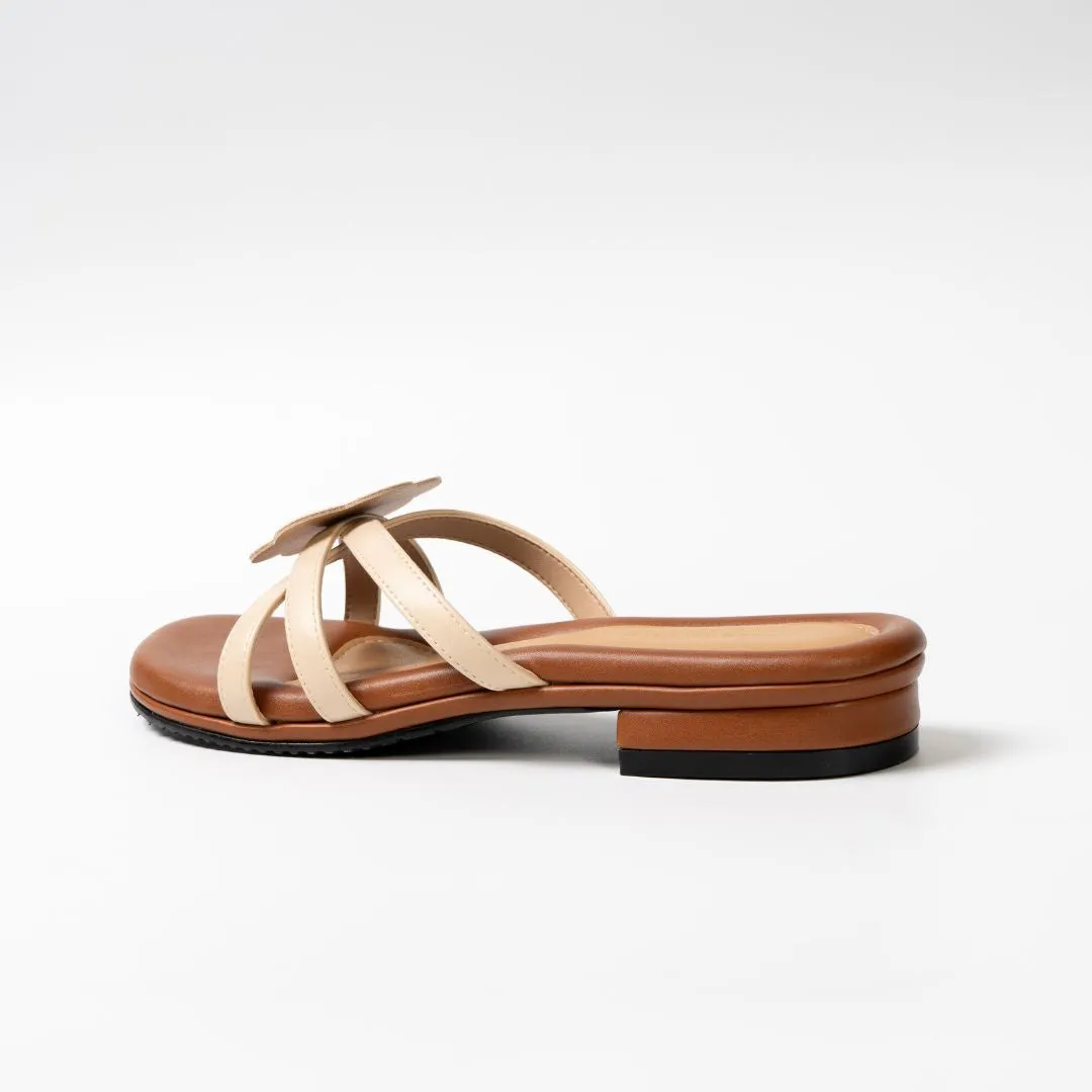 Dream in Hana Beige Flats