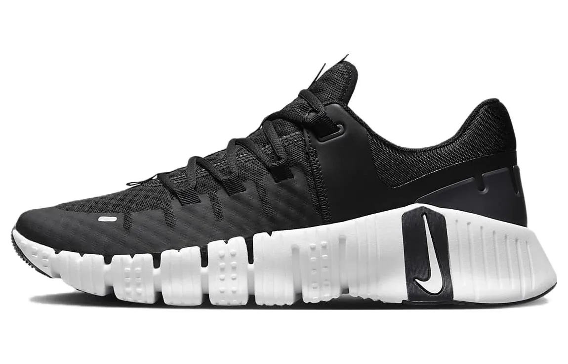 Free Metcon 5 sneakers, black/white