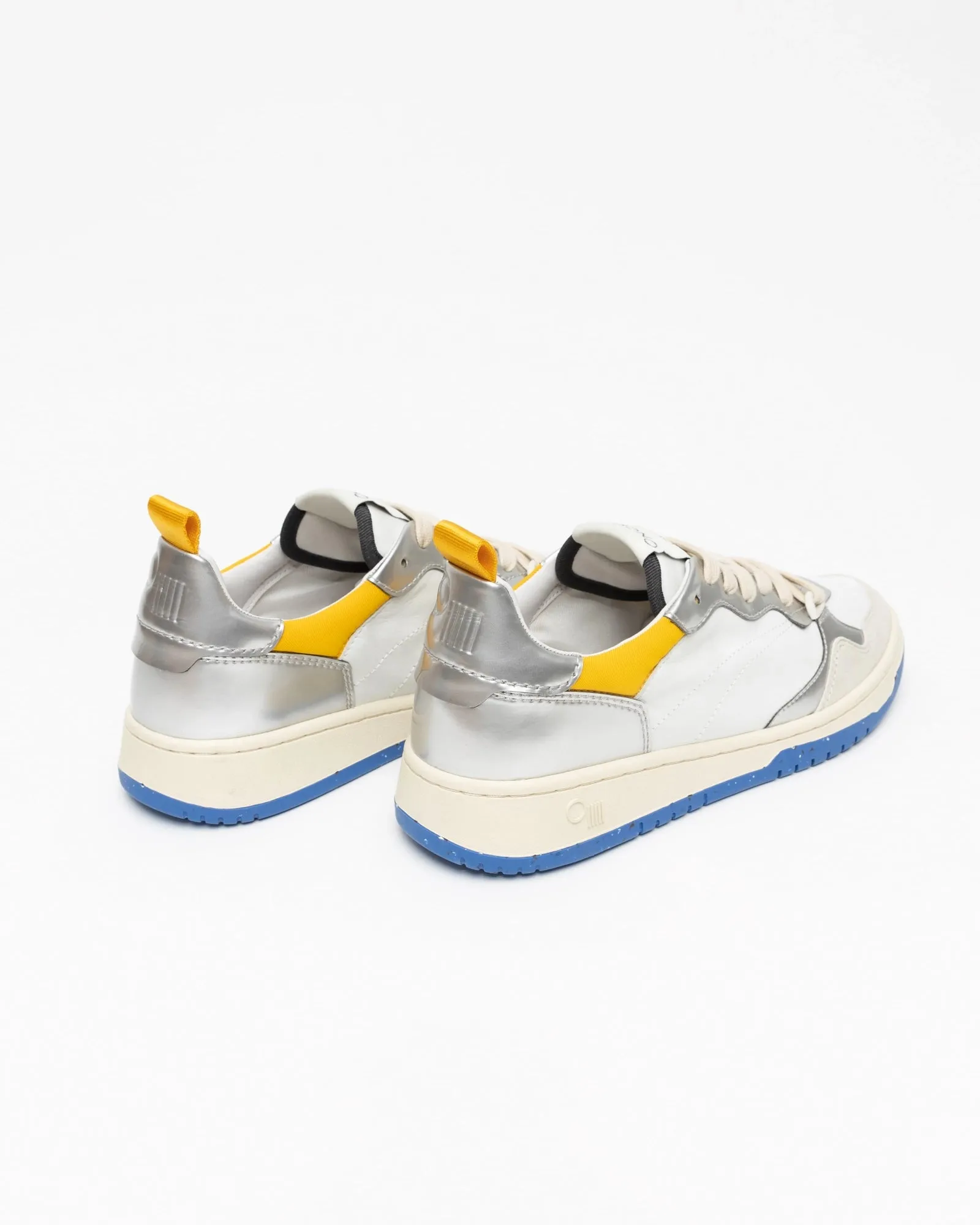 ONCEPT Phoenix Courtside Sneaker