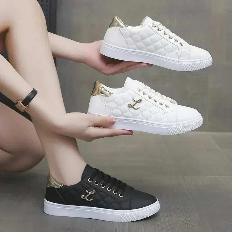 Womens white Sneakers: Fashionable Breathable white platform sneakers